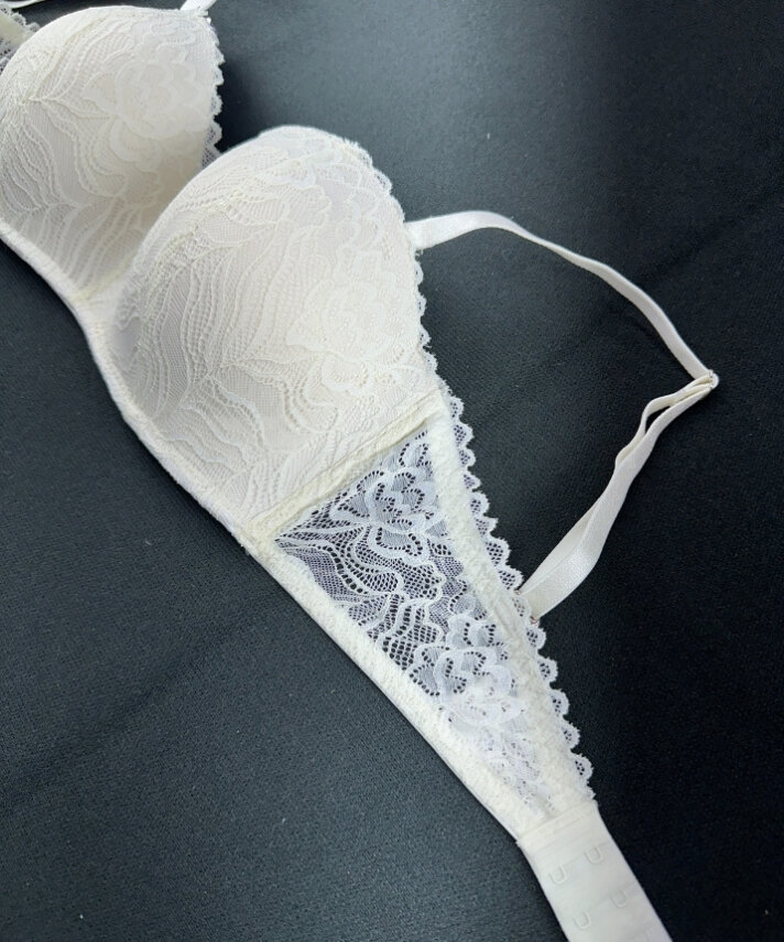 Dantelli Desteksiz Sütyen - 9